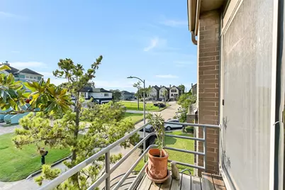 18201 Sandy Cove, Houston, TX 77058 - Photo 9