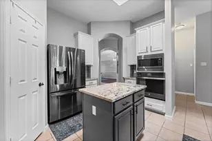 2615 Easton Springs Ct, Pearland, TX 77584 - Photo 7