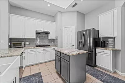 2615 Easton Springs Court, Pearland, TX 77584 - Photo 9