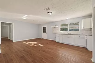 6058 Glenhurst Dr, Houston, TX 77033 - Photo 3