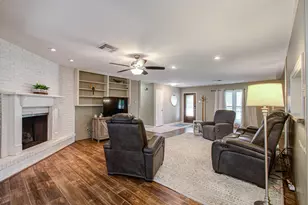 4814 Burning Tree Dr, Baytown, TX 77521 - Photo 9
