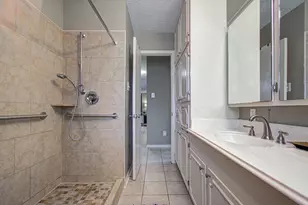 4814 Burning Tree Dr, Baytown, TX 77521 - Photo 31