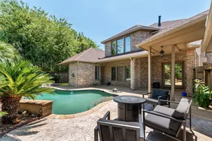 2525 W Ranch Dr, Friendswood, TX 77546 - Photo 41