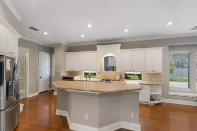 2525 W Ranch Drive, Friendswood, TX 77546 - Photo 7