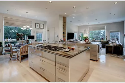 2003 Arrowwood Circle N, Houston, TX 77063 - Photo 7