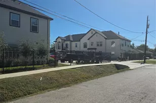 7823 Gladstone St, Houston, TX 77051 - Photo 21