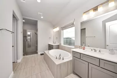 1631 Delta Oaks Drive, Missouri City, TX 77459 - Photo 27