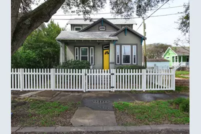 1911 34th Street, Galveston, TX 77550 - Photo 1