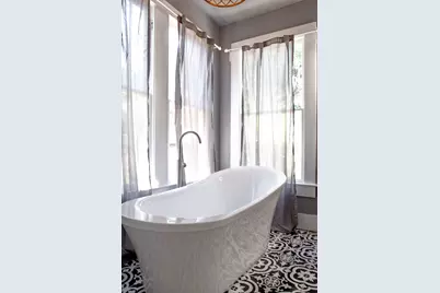 1911 34th Street, Galveston, TX 77550 - Photo 9