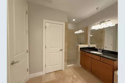 510 Lovett Boulevard #204, Houston, TX 77006 - Photo 15