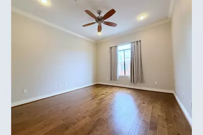 510 Lovett Boulevard #204, Houston, TX 77006 - Photo 11