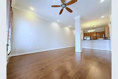 510 Lovett Boulevard #204, Houston, TX 77006 - Photo 9