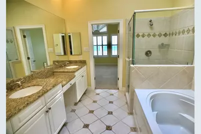 2104 Bancroft Street, Houston, TX 77027 - Photo 29