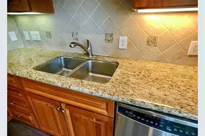 2104 Bancroft Street, Houston, TX 77027 - Photo 17