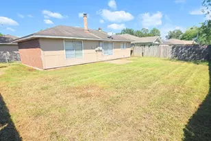 423 N Compass Rose Cir, Crosby, TX 77532 - Photo 19