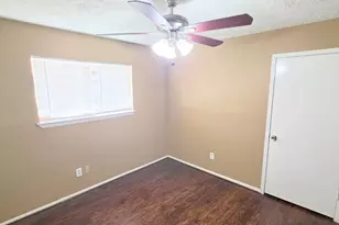 423 N Compass Rose Cir, Crosby, TX 77532 - Photo 15