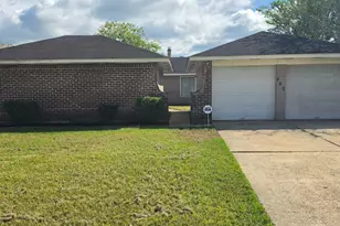 423 N Compass Rose Cir, Crosby, TX 77532 - Photo 1