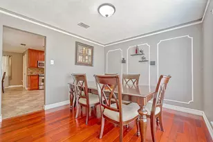 711 Lodgehill Ln, Houston, TX 77090 - Photo 9