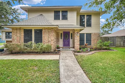131 Frostwood Drive, Lake Jackson, TX 77566 - Photo 3