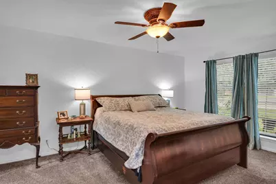 131 Frostwood Drive, Lake Jackson, TX 77566 - Photo 23