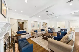 223 Heritage Oaks Ln, Houston, TX 77024 - Photo 15