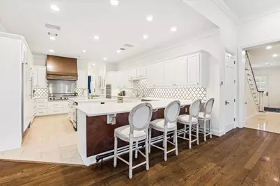 223 Heritage Oaks Lane, Houston, TX 77024 - Photo 9