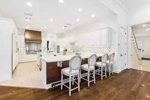 223 Heritage Oaks Ln, Houston, TX 77024 - Photo 9