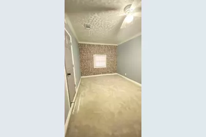 6623 Cresthill Street, Houston, TX 77033 - Photo 13