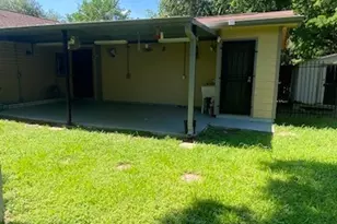 6623 Cresthill St, Houston, TX 77033 - Photo 25