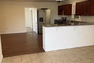 7220 Avenue R, Galveston, TX 77551 - Photo 3