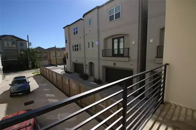 5506 E Petty Street, Houston, TX 77007 - Photo 11