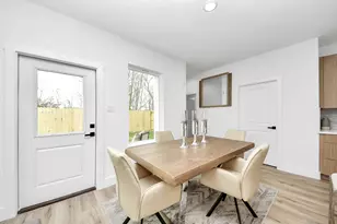 9028 Scott St, Houston, TX 77051 - Photo 5