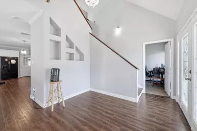 4404 Kitty Chapin Avenue, Orange, TX 77632 - Photo 5
