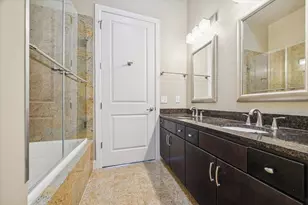 300 St Joseph Pkwy, Houston, TX 77002 - Photo 7