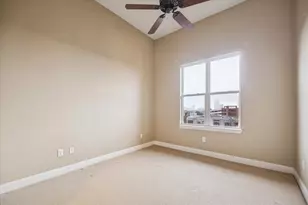 300 St Joseph Pkwy, Houston, TX 77002 - Photo 9