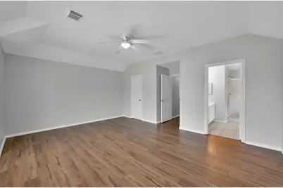 214 W Stedhill Loop Loop, Conroe, TX 77384 - Photo 17