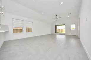 11703 Leafy Laurel Dr, Houston, TX 77066 - Photo 15