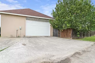 216 Berwick, Bridge City, TX 77611 - Photo 43