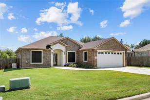 600 Olde Oaks Cir, Madisonville, TX 77864 - Photo 3