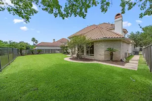 19003 Windsor Lakes Dr, Houston, TX 77094 - Photo 9