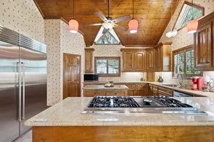 2516 Woodcreek Dr, Pearland, TX 77581 - Photo 3
