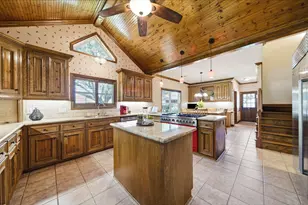 2516 Woodcreek Dr, Pearland, TX 77581 - Photo 15