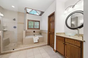 2516 Woodcreek Dr, Pearland, TX 77581 - Photo 25
