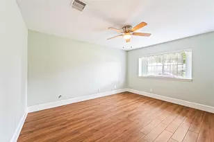 9806 Emnora Ln, Houston, TX 77080 - Photo 13