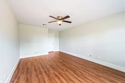 9806 Emnora Lane, Houston, TX 77080 - Photo 15