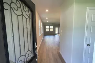 7052 Silverleaf Oak St, Conroe, TX 77304 - Photo 3