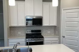 7052 Silverleaf Oak St, Conroe, TX 77304 - Photo 5