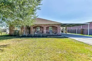 1910 Quinn Rd, Pearland, TX 77581 - Photo 3