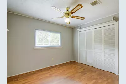 208 Old Oaks, League City, TX 77573 - Photo 11