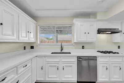 15830 Pipers View Drive, Houston, TX 77598 - Photo 9